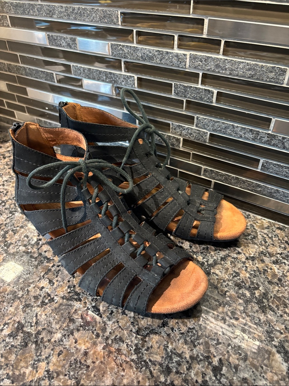 Rockport Cobb Hill Gabby Gladiator Leather Sandals Size 7